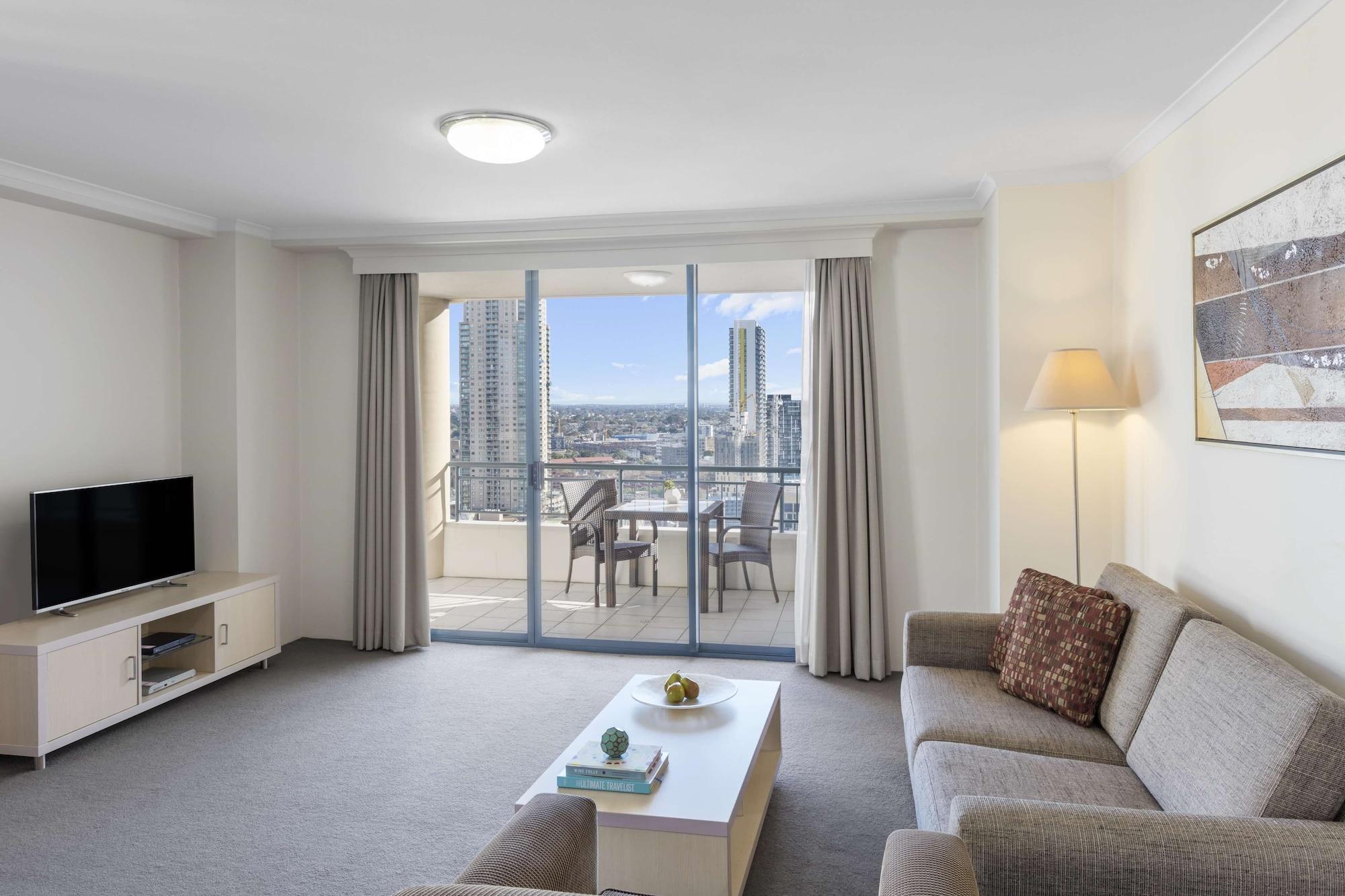 Oaks Sydney Castlereagh Suites Екстер'єр фото