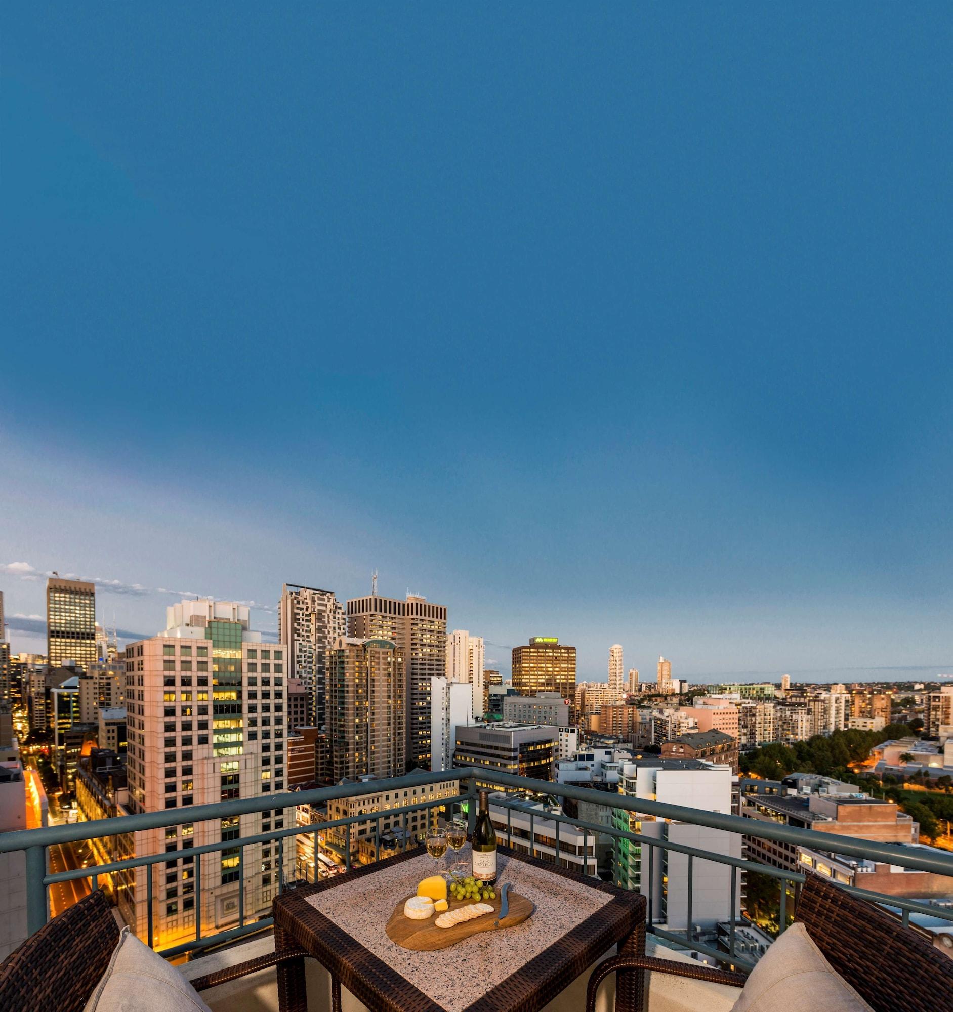 Oaks Sydney Castlereagh Suites Екстер'єр фото