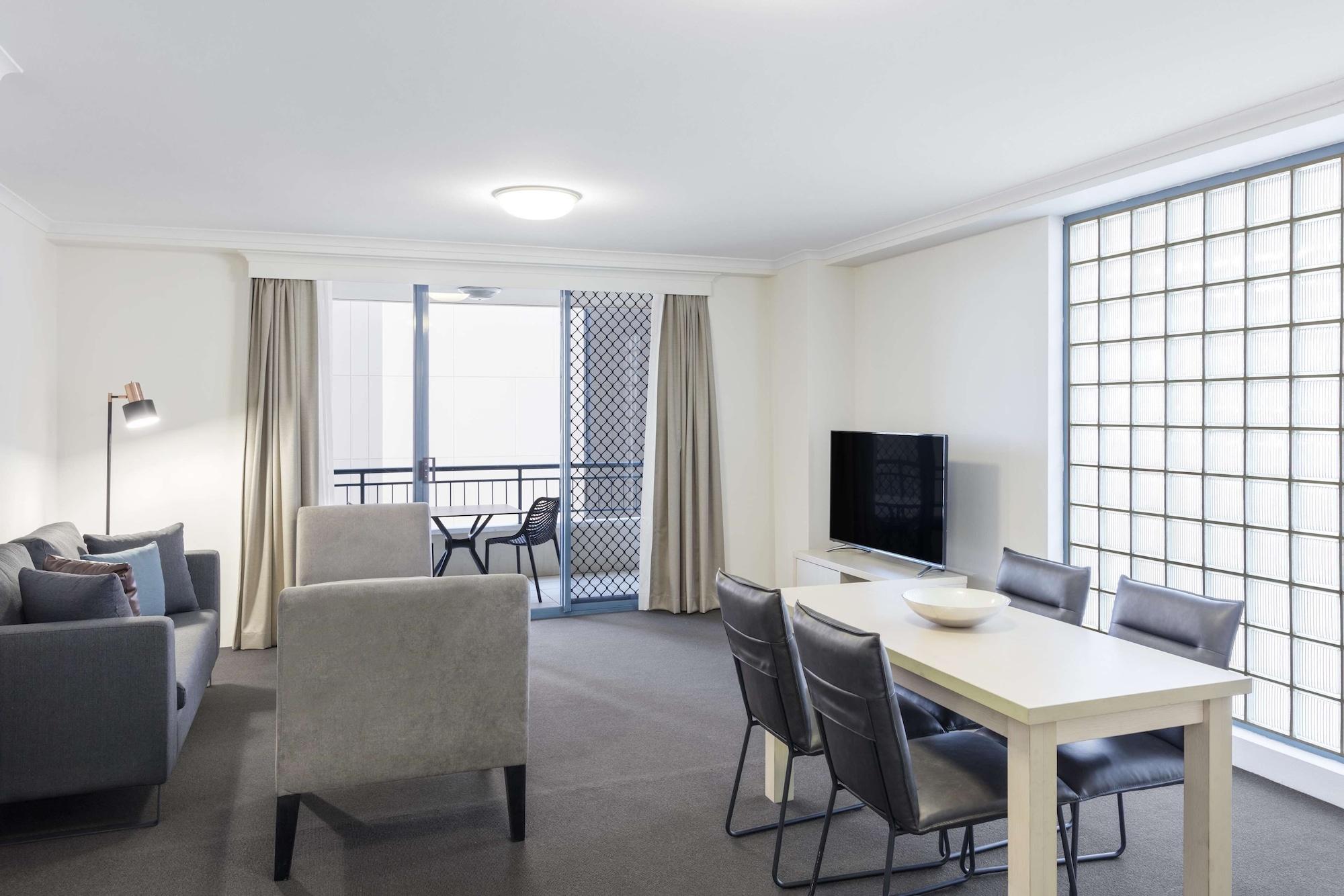 Oaks Sydney Castlereagh Suites Екстер'єр фото