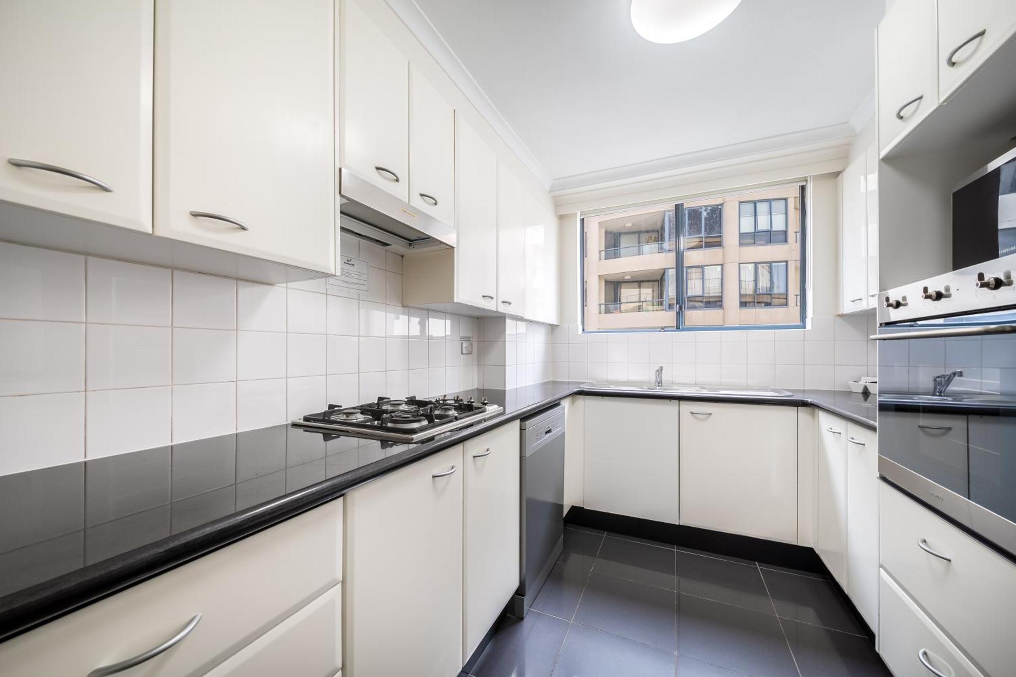 Oaks Sydney Castlereagh Suites Екстер'єр фото