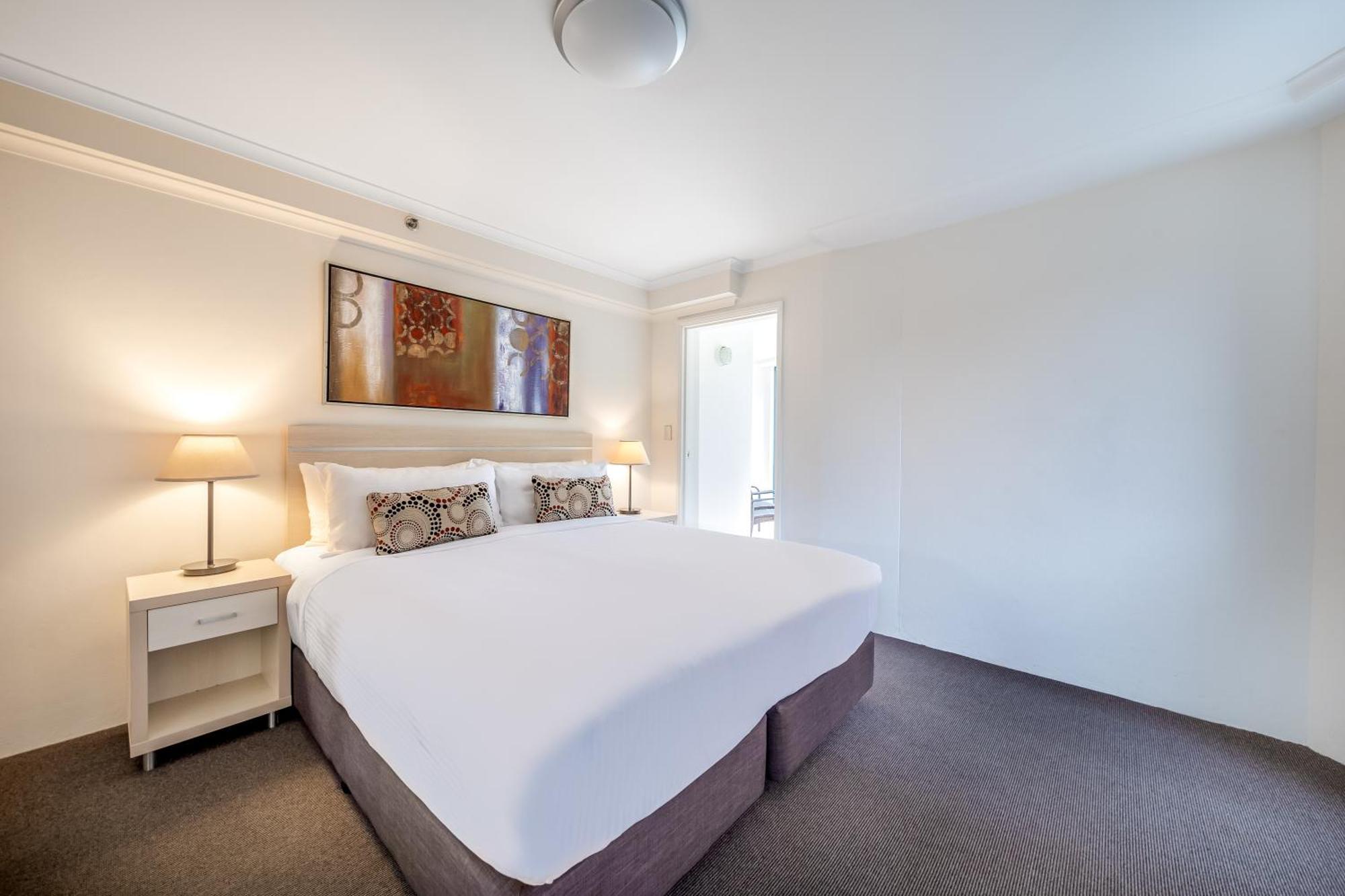 Oaks Sydney Castlereagh Suites Екстер'єр фото
