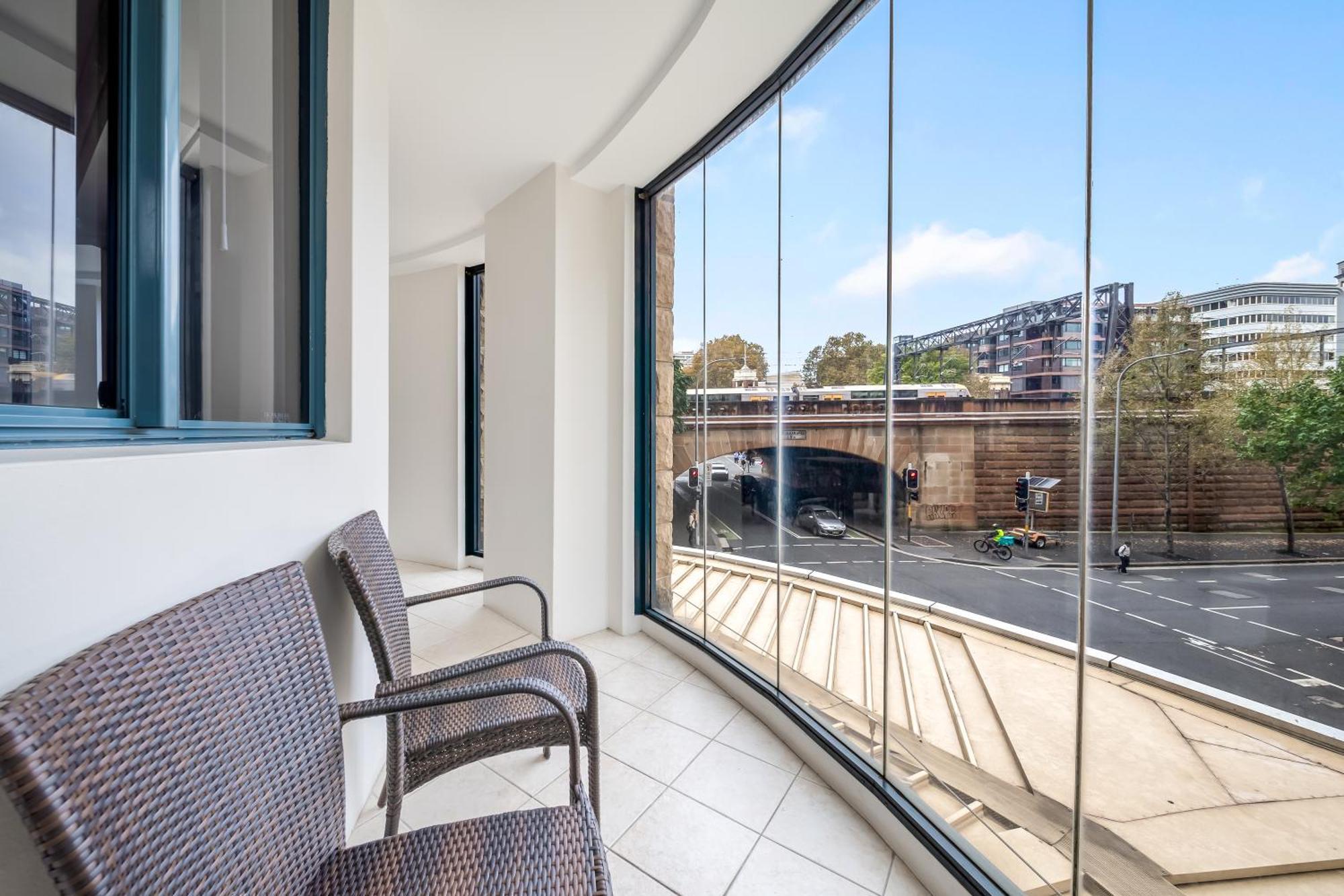 Oaks Sydney Castlereagh Suites Екстер'єр фото
