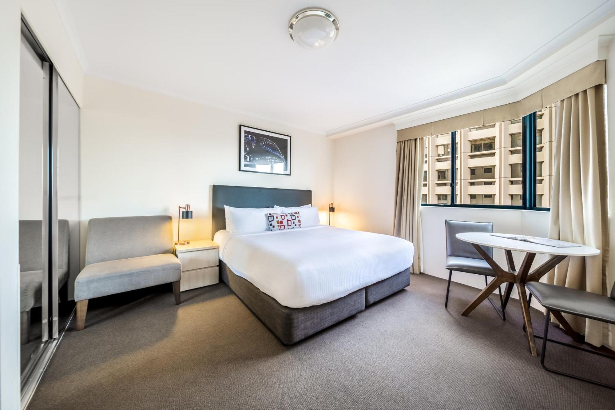 Oaks Sydney Castlereagh Suites Екстер'єр фото